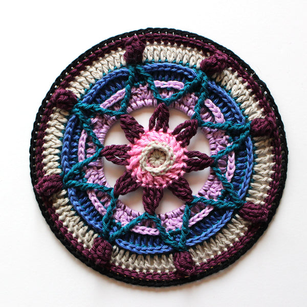 Garenpakket: Trinity Mandala's - Time Traveler - It's all in a nutshell