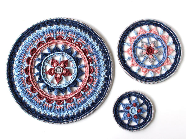 Triptych Mandala's - Blue Moon - It's all in a nutshell