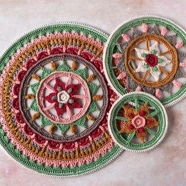 Patroon : Triptych Mandala's - It's all in a nutshell