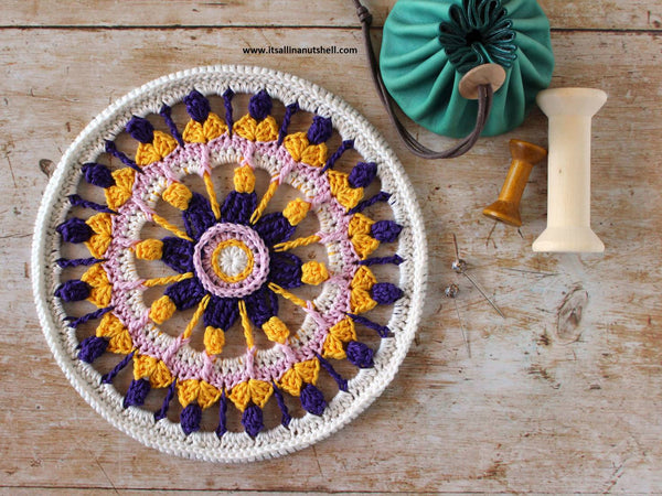 Garenpakket: Summer Flower Mandala - Shadow Violet - It's all in a nutshell